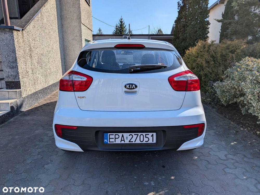 Kia Rio - 5