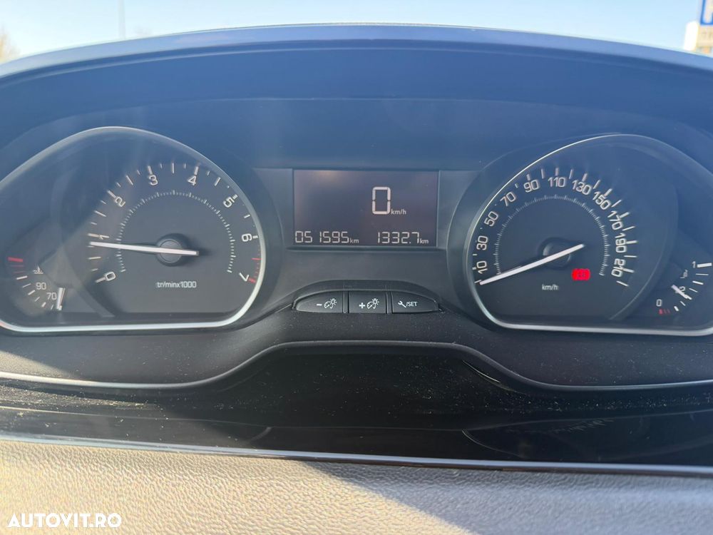 Peugeot 208 PureTech 68 Urban Move - 15