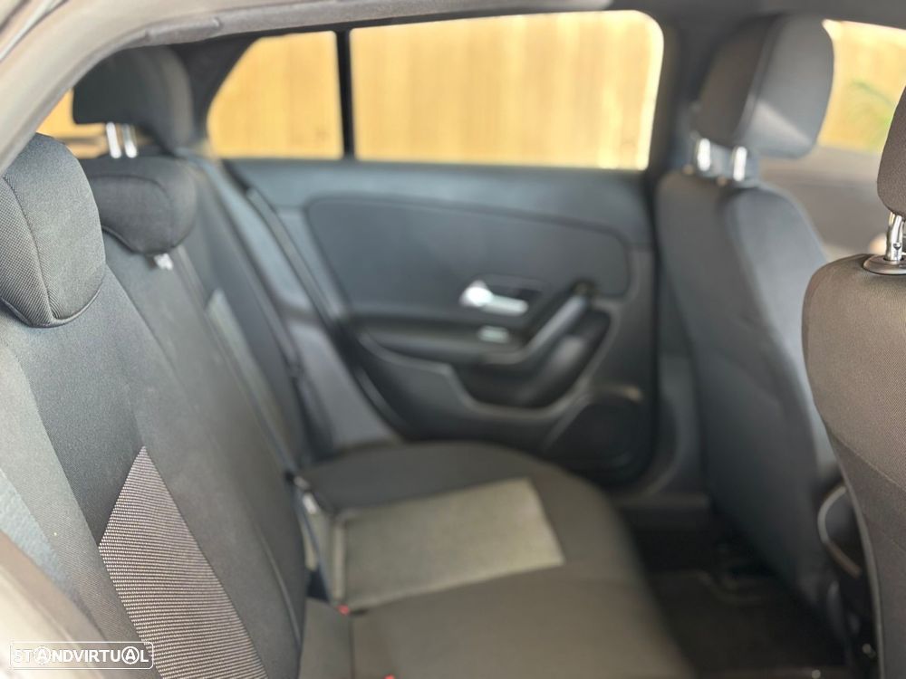 Mercedes-Benz CLA 200 - 13