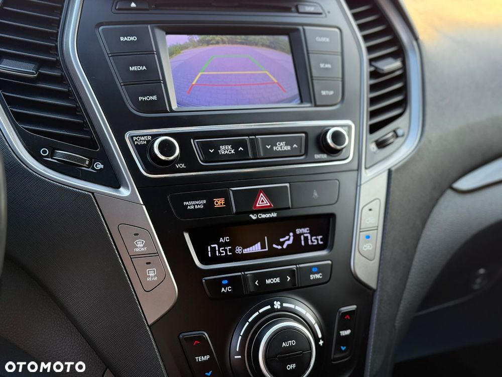 Hyundai Santa Fe 2.0 T Sport Utility - 32