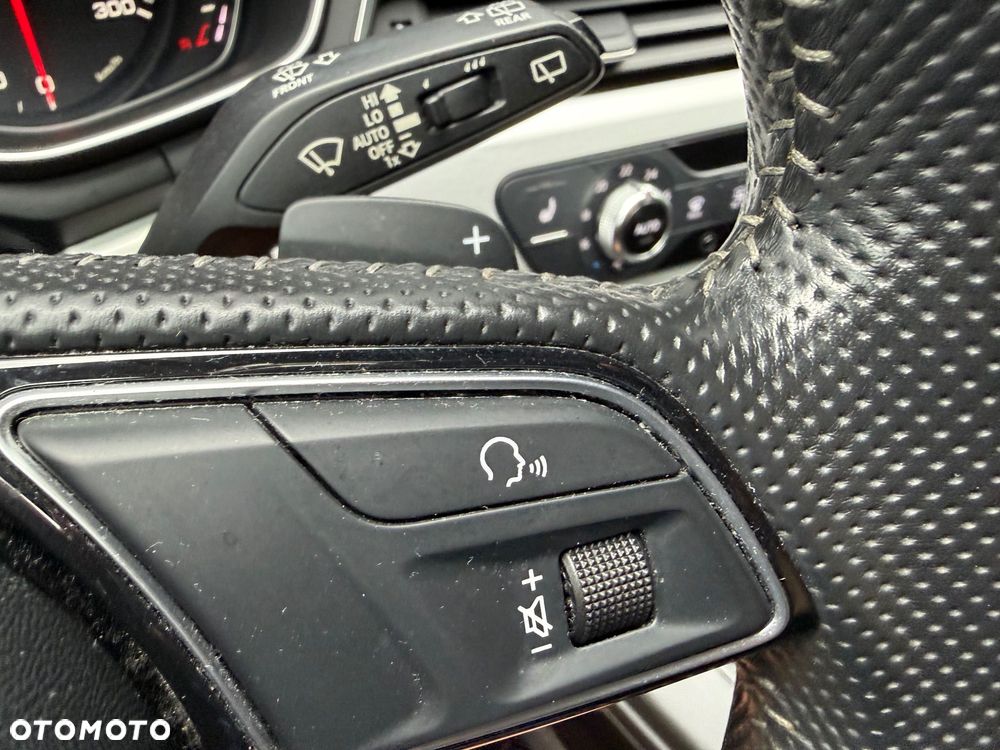 Audi A4 Avant 2.0 TDI ultra S tronic sport - 32