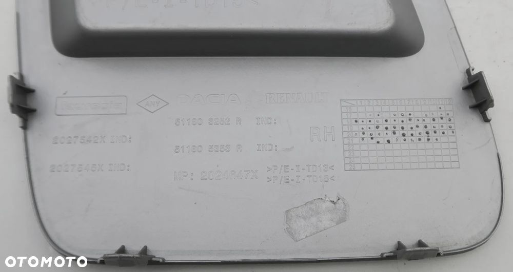 DACIA DUSTER 2 II 2017 - 2023 ZAŚLEPKI w zderzak KLAPKI zaślepka R + L OE - 6