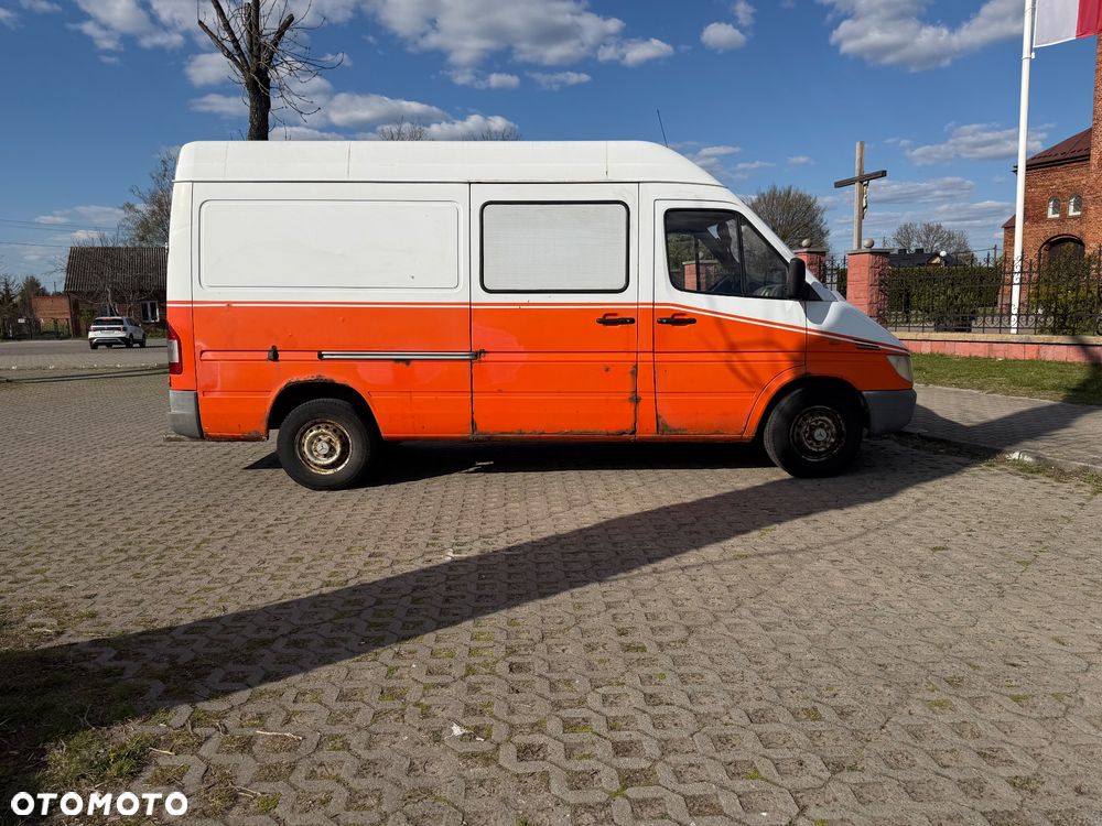 Mercedes-Benz Sprinter - 5