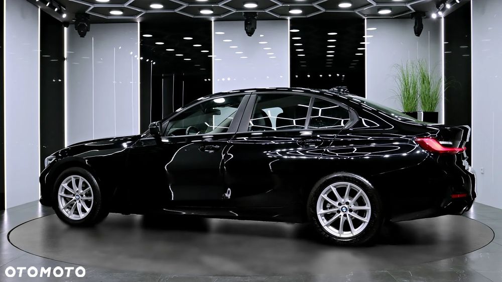 BMW Seria 3 318i Sport Line sport - 4