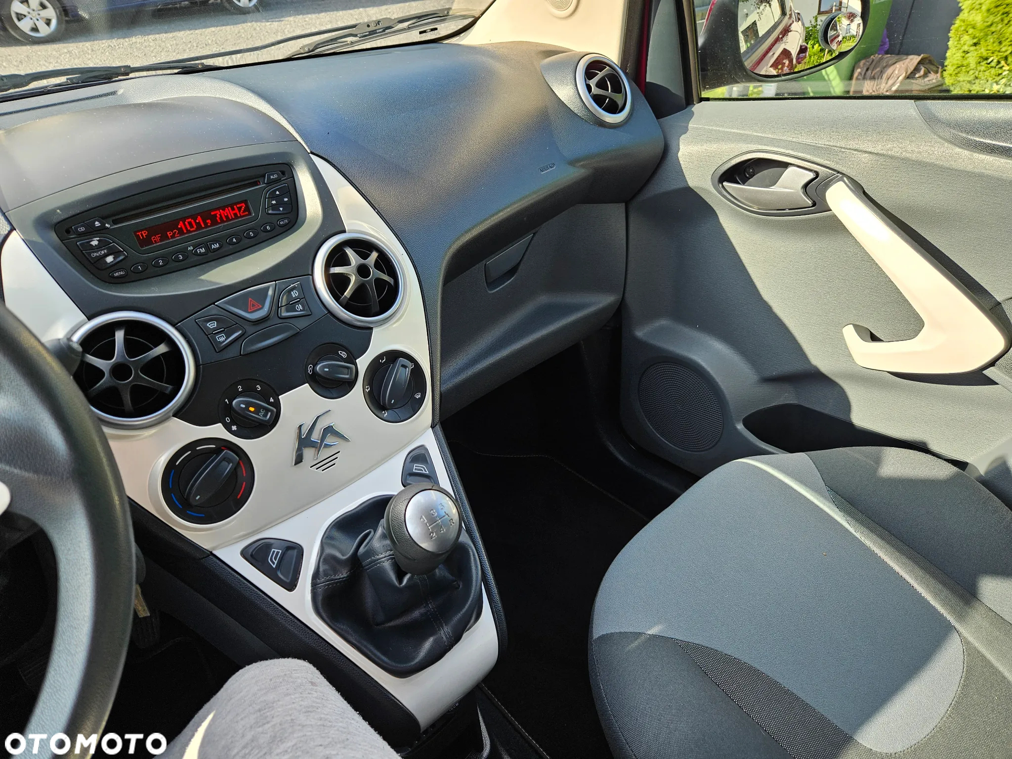 Ford KA 1.2 Titanium - 17