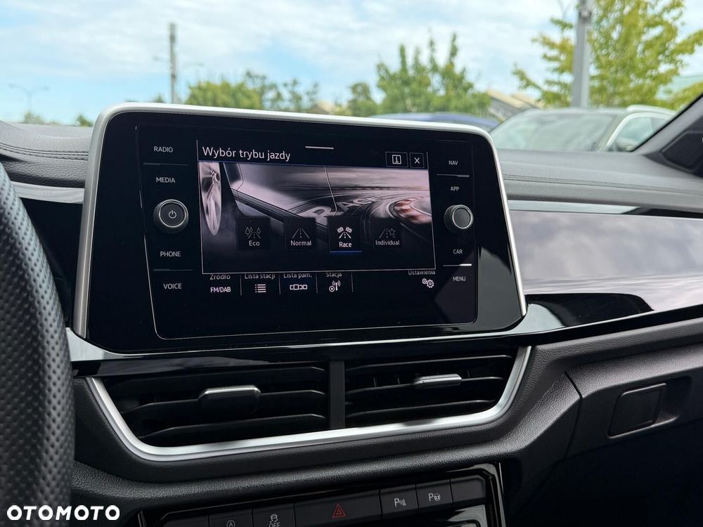 Volkswagen T-Roc - 33