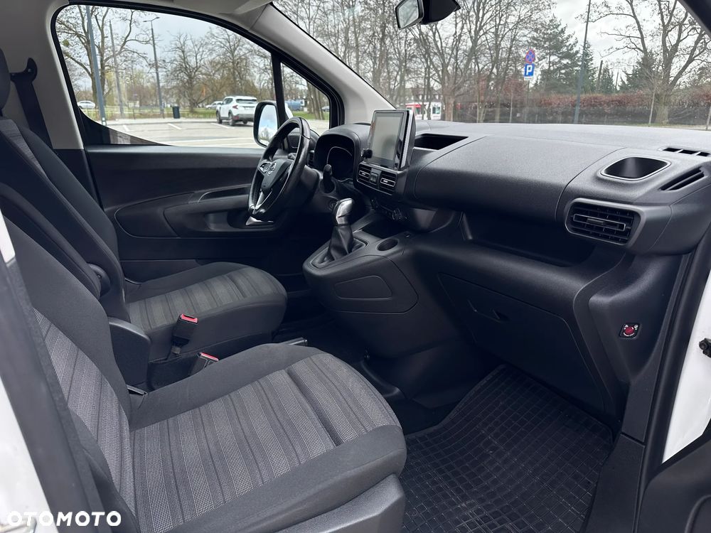 Opel Combo 1.5 CDTI Enjoy S&S - 11