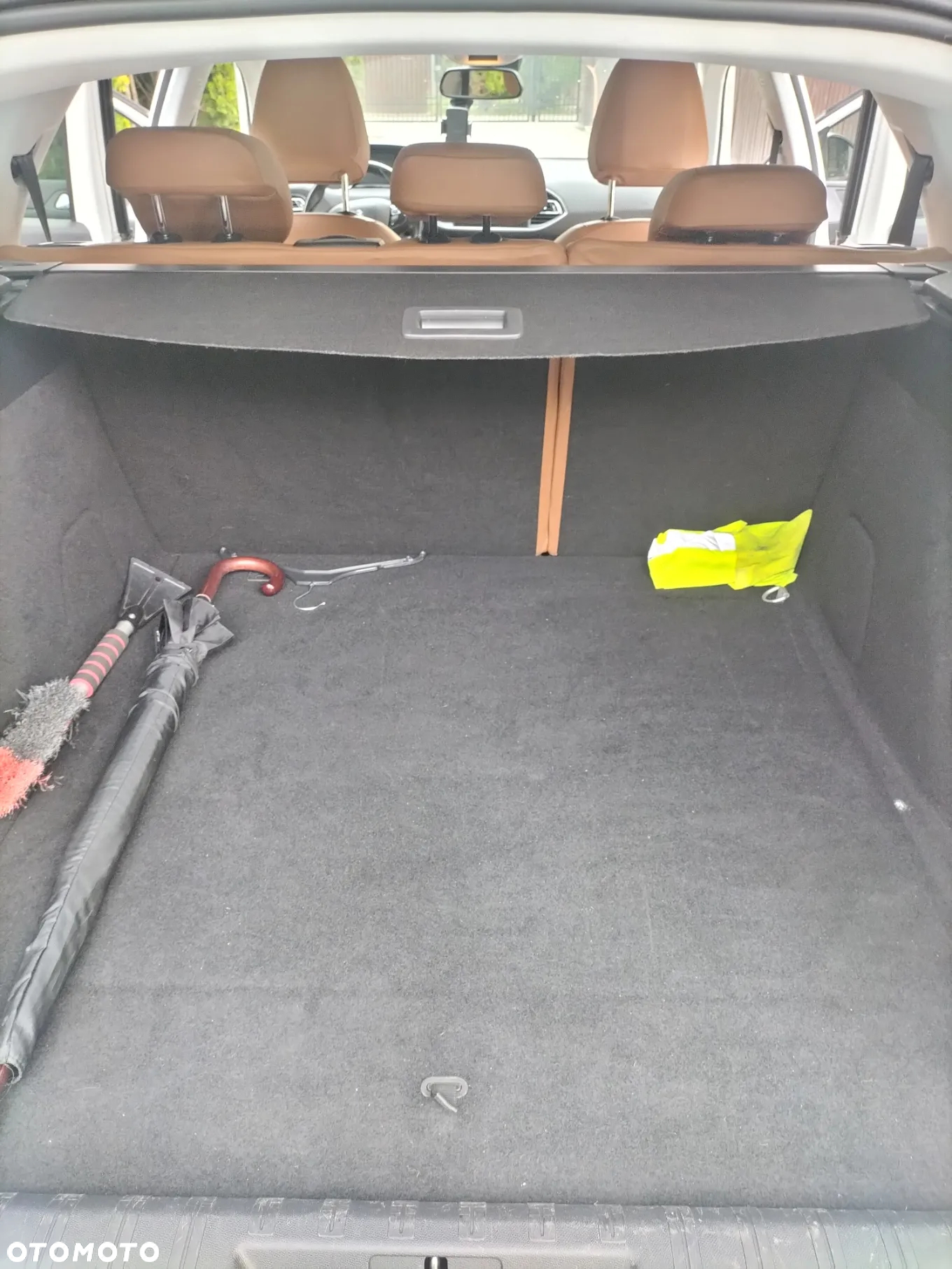 Peugeot 308 1.6 BlueHDi Allure S&S - 12