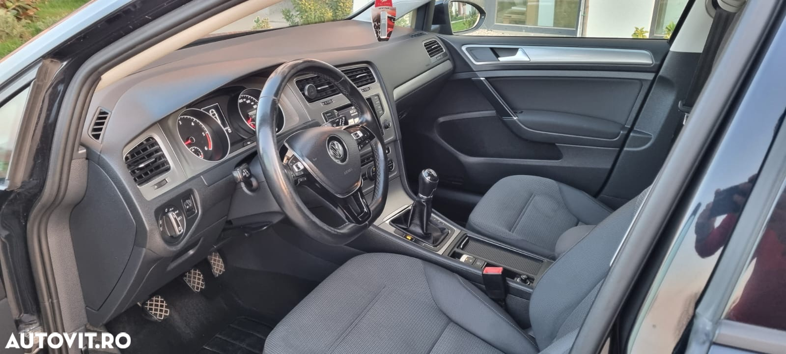 Volkswagen Golf 1.6 TDI BMT Comfortline - 9