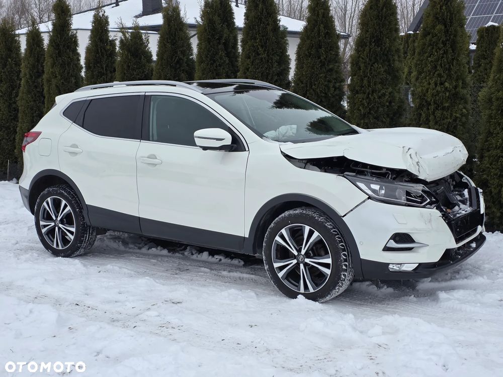 Nissan Qashqai 1.6 DCi Xtronic TEKNA - 4