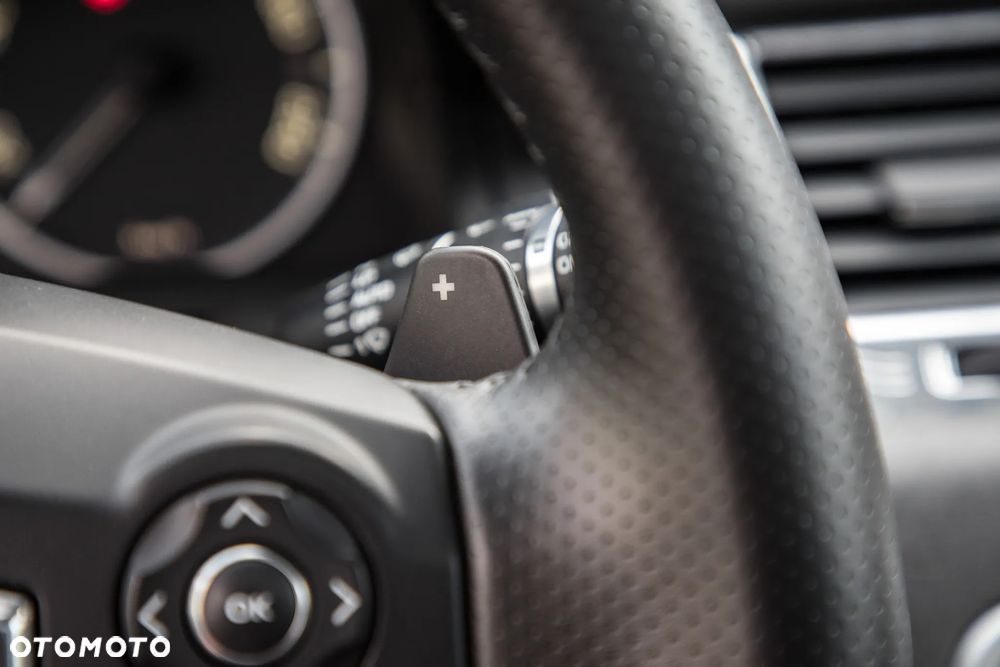 Land Rover Range Rover Sport S 3.0SD V6 HSE - 31