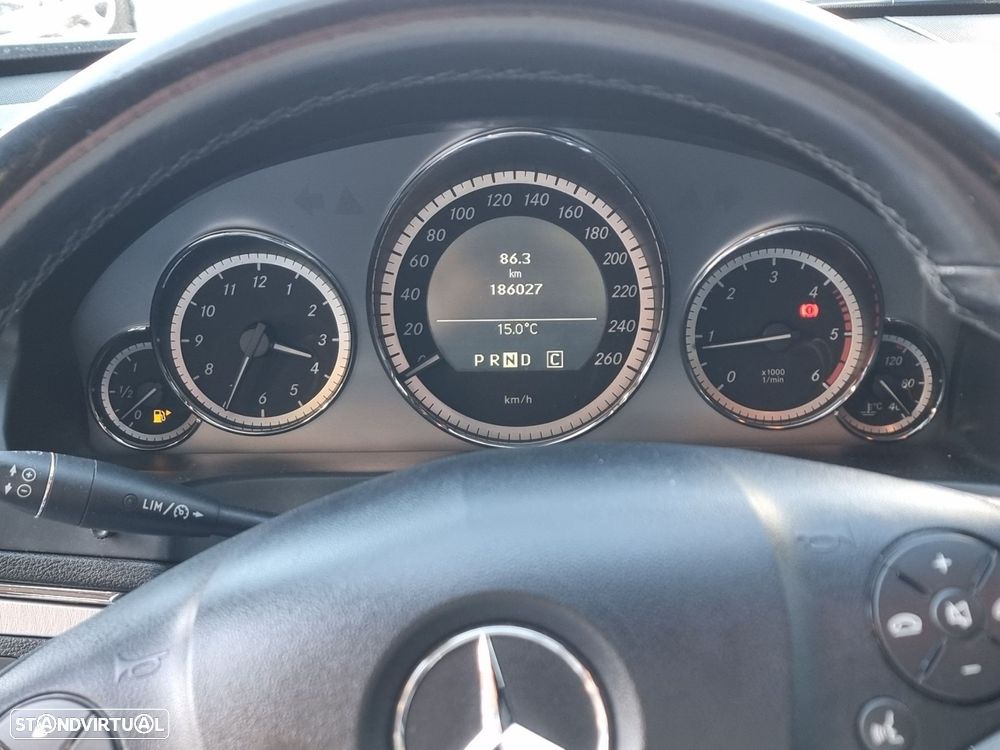 Mercedes-Benz E 250 CDi Elegance BE Auto. - 23