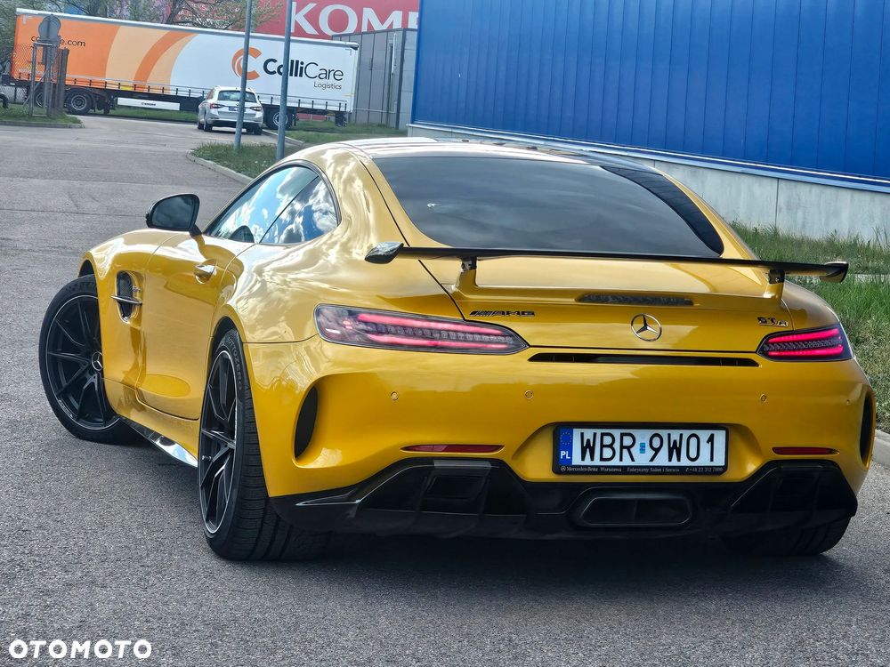 Mercedes-Benz AMG GT R - 36