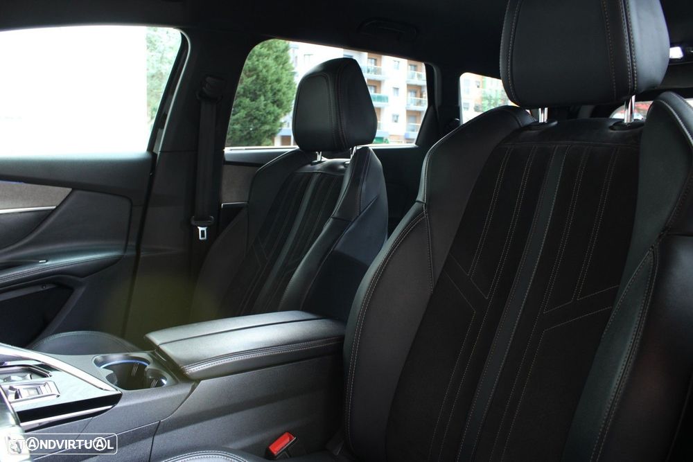 Peugeot 5008 1.5 BlueHDi GT EAT8 - 44