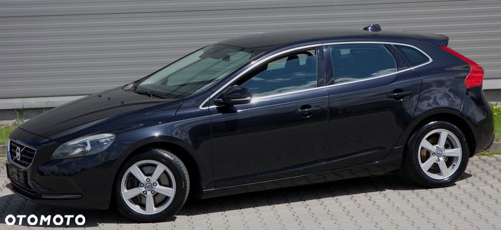 Volvo V40 D3 Momentum - 4