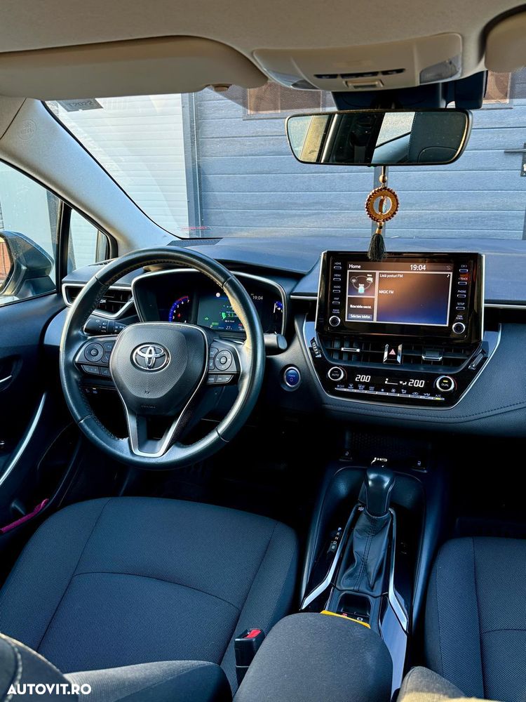 Toyota Corolla - 10