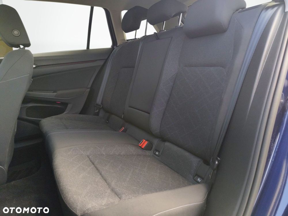 Volkswagen Golf Variant - 12