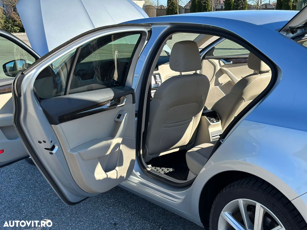 Skoda Octavia 1.6 TDI Elegance DSG - 5