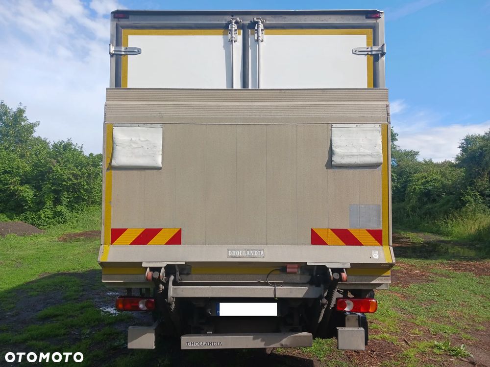 Mitsubishi Canter Fuso 9C18 3.0 180 KM 198 tyś km Izoterma Chłodnia 2019r Mroźnia Agregat Winda KLIMA SALON 230V - 19