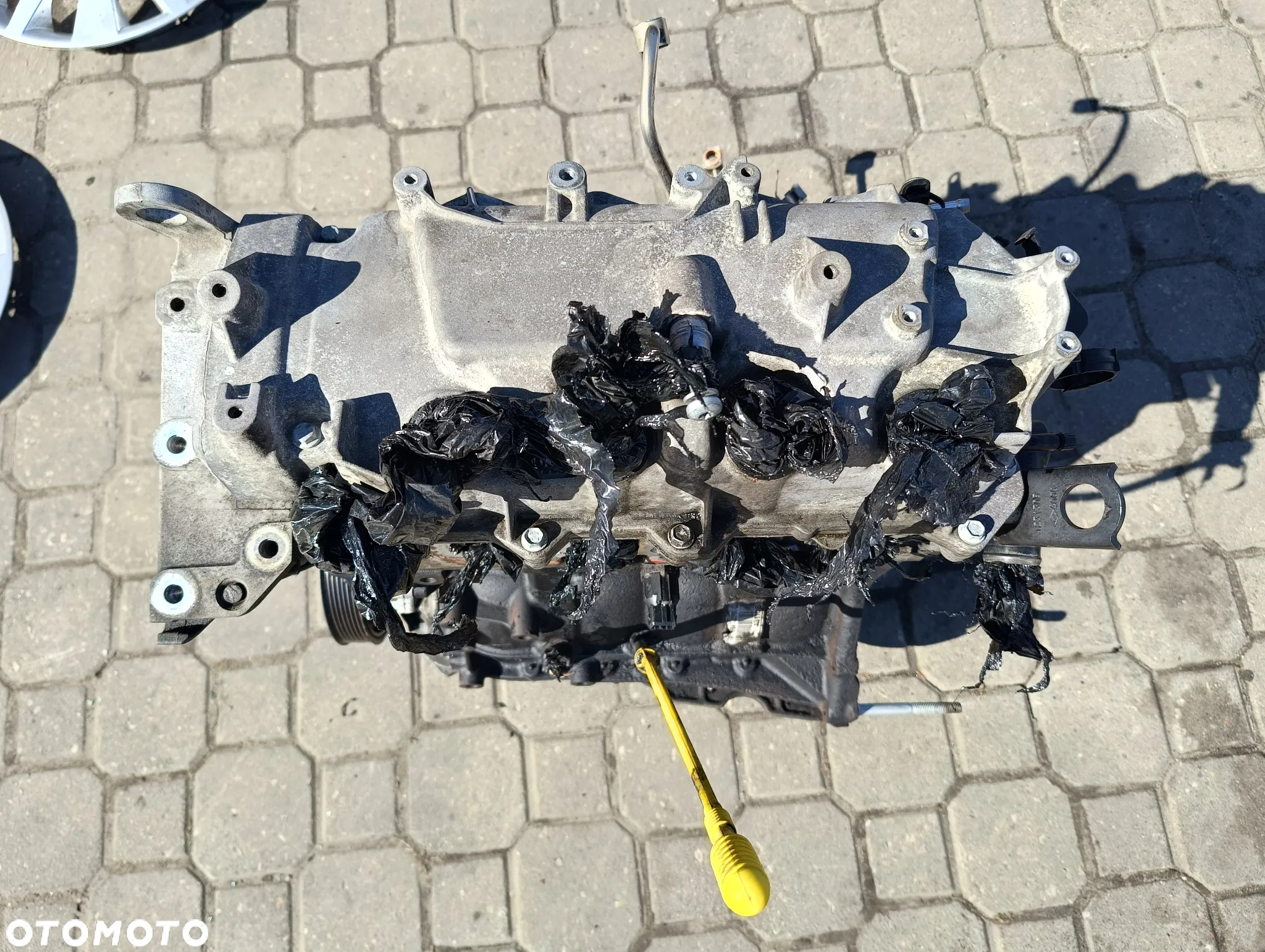 RENAULT CLIO III 3 SILNIK 1.2 TCE D4F H784 - 2