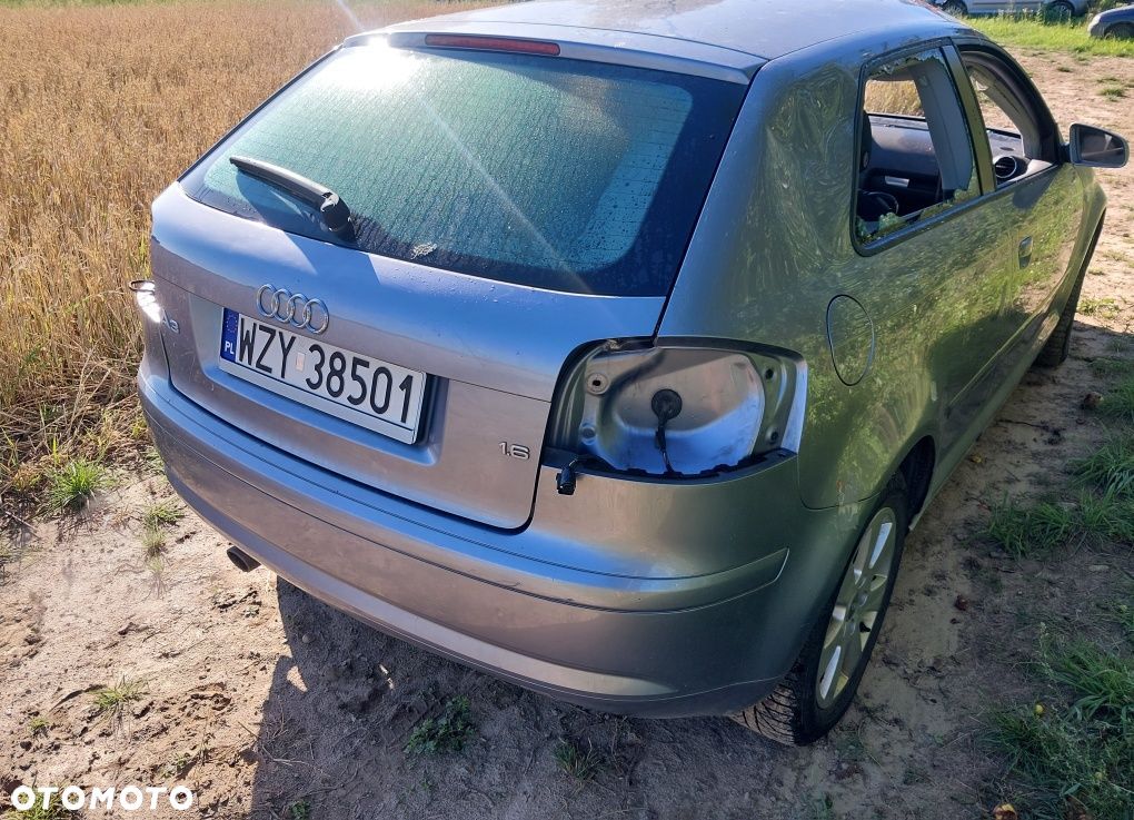 Zderzak tył audi a3 8p 3 drzwi kolor ly7h lusterko listwa drzwi błotni - 1
