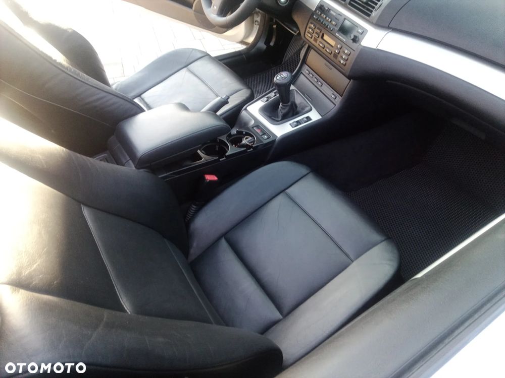 BMW Seria 3 330 Ci Edition Lifestyle - 8