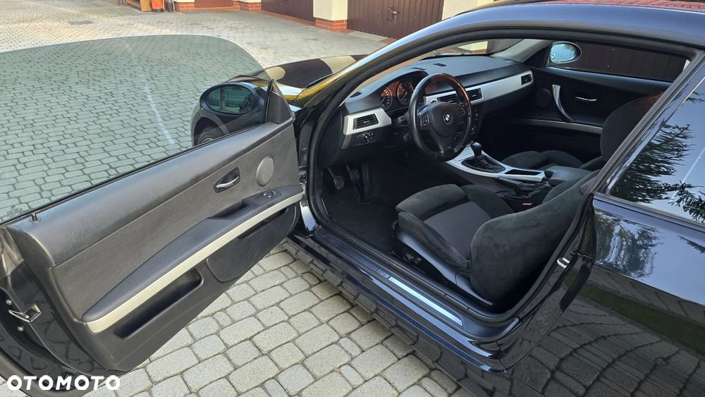 BMW Seria 3 320d DPF - 12