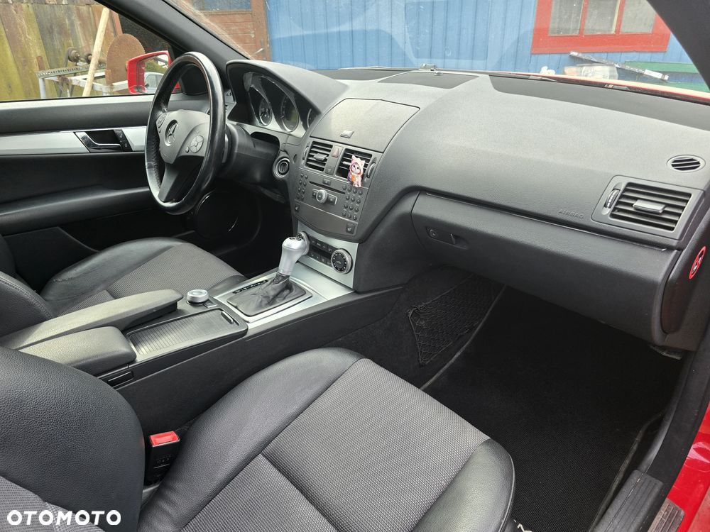 Mercedes-Benz Klasa C 200 CDI DPF Automatik Avantgarde - 4