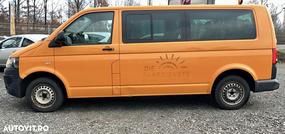 Volkswagen Caravelle - 13