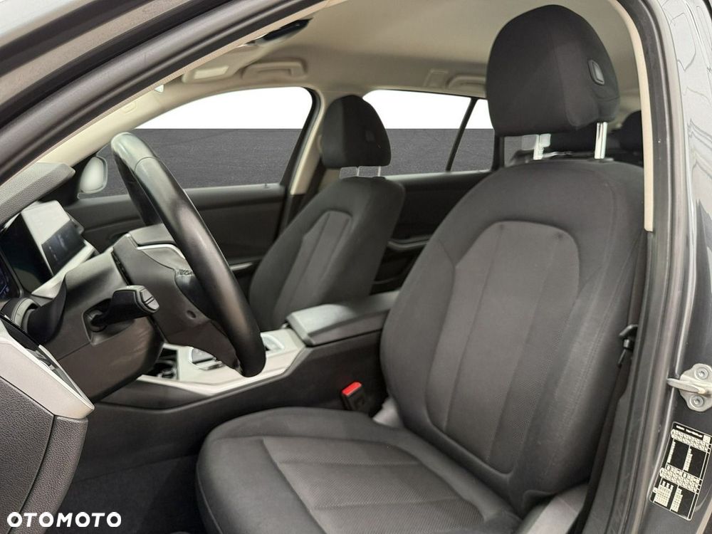 BMW Seria 3 - 17