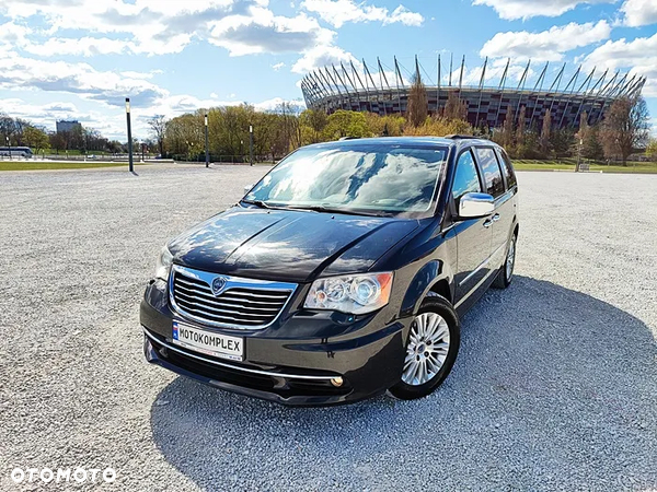 Lancia Voyager 2.8CRD Gold