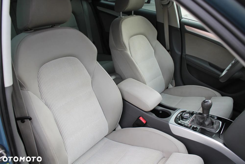 Audi A4 Avant 2.0 TDI Quattro - 24