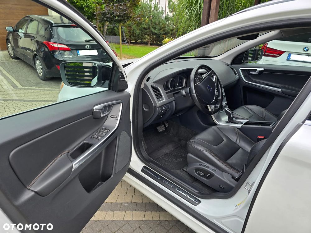 Volvo XC 60 T5 AWD Drive-E Summum - 12