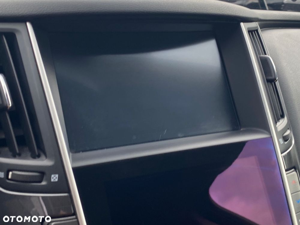 Infiniti Q50 2.2d - 19
