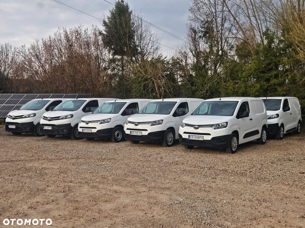 Toyota Proace City,  Salon Polska, 3 osobowy. - 24