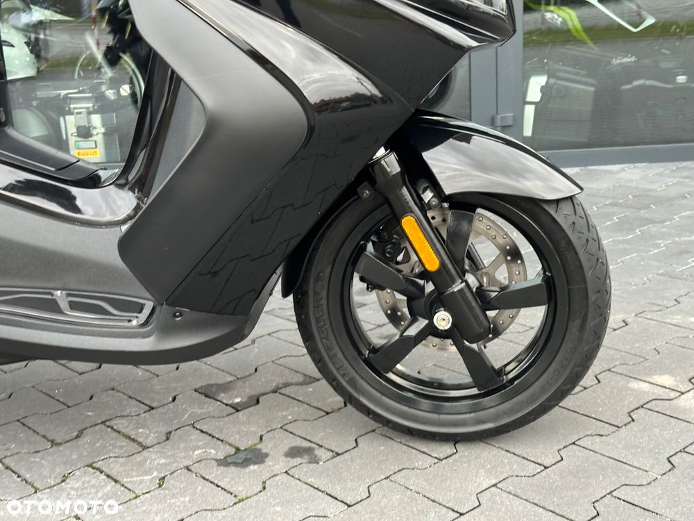 Peugeot Satelis - 10