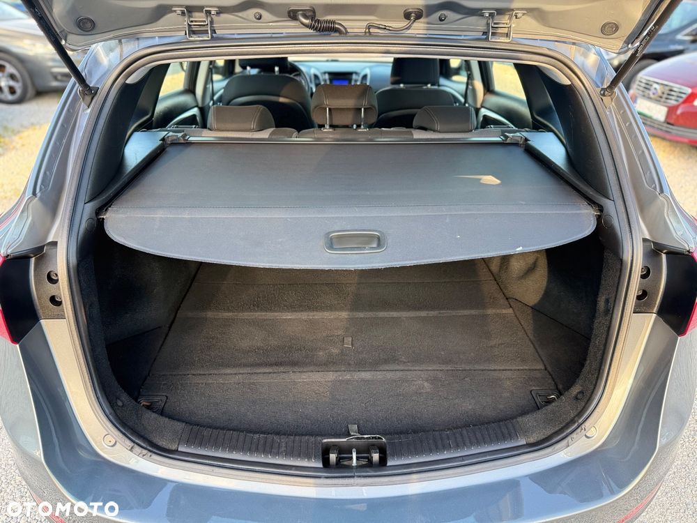 Hyundai i30 i30cw 1.4 CRDi Trend - 30
