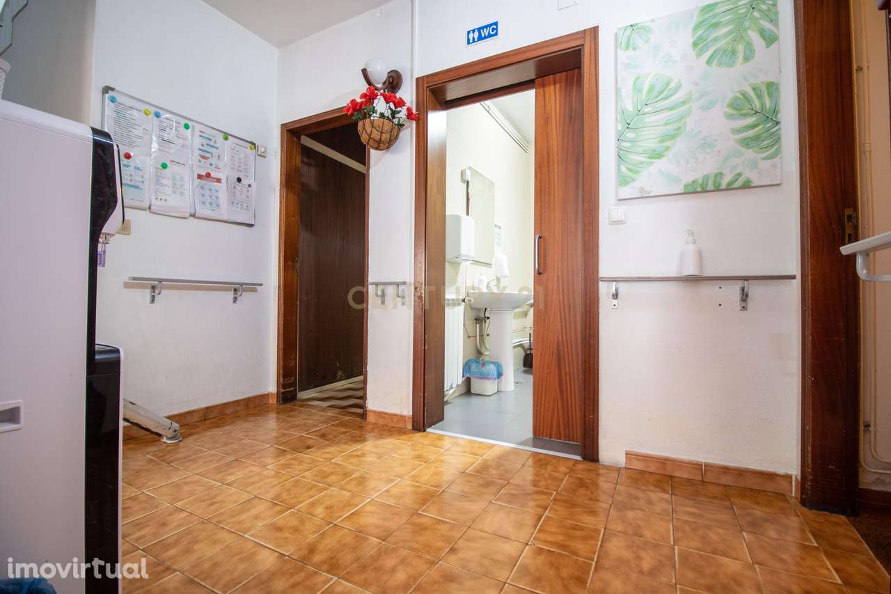 Lar em Funcionamento com rentabilidade anual acima 15%. – Vila Nova de - Grande imagem: 5/60