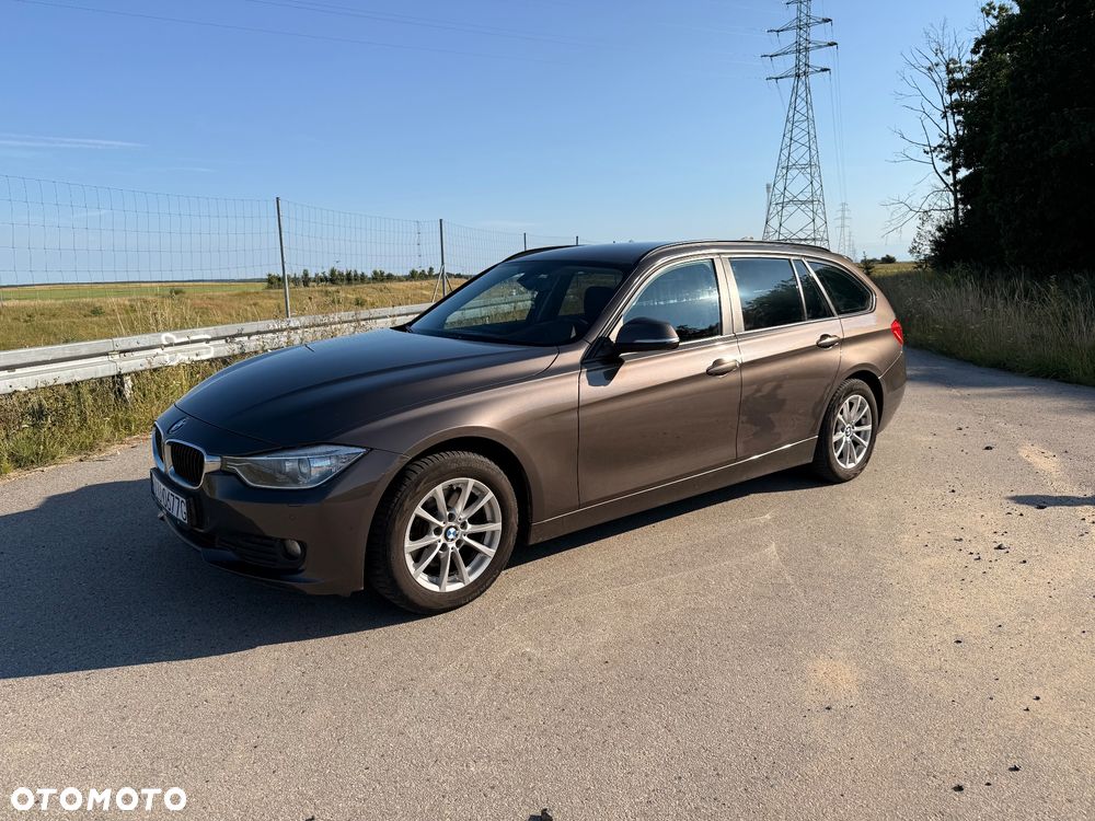 BMW Seria 3 320d - 24