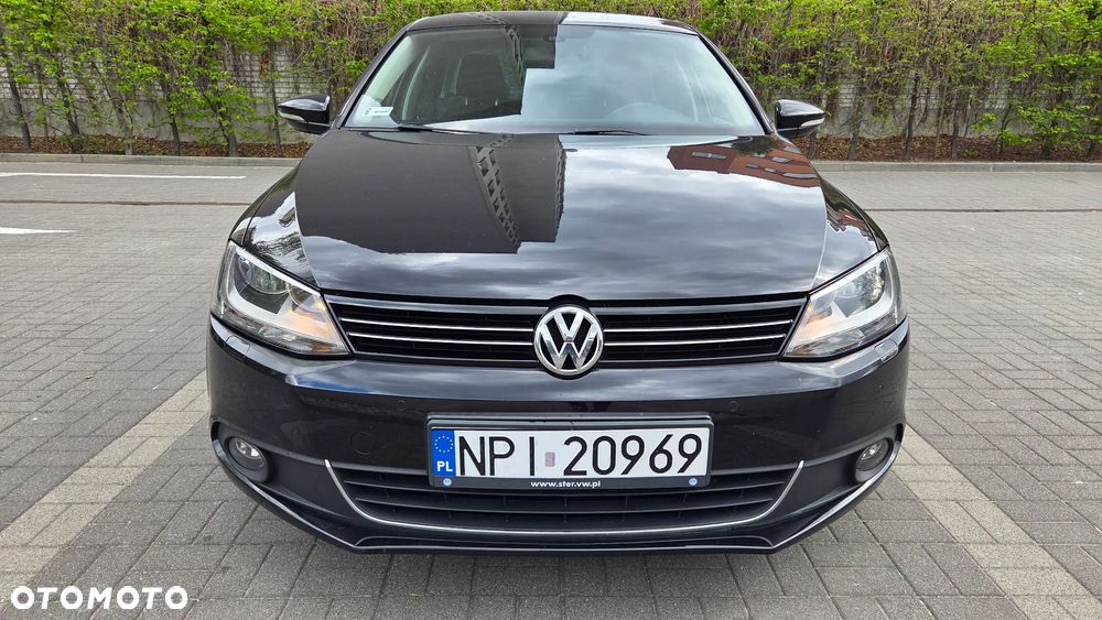 Volkswagen Jetta - 3