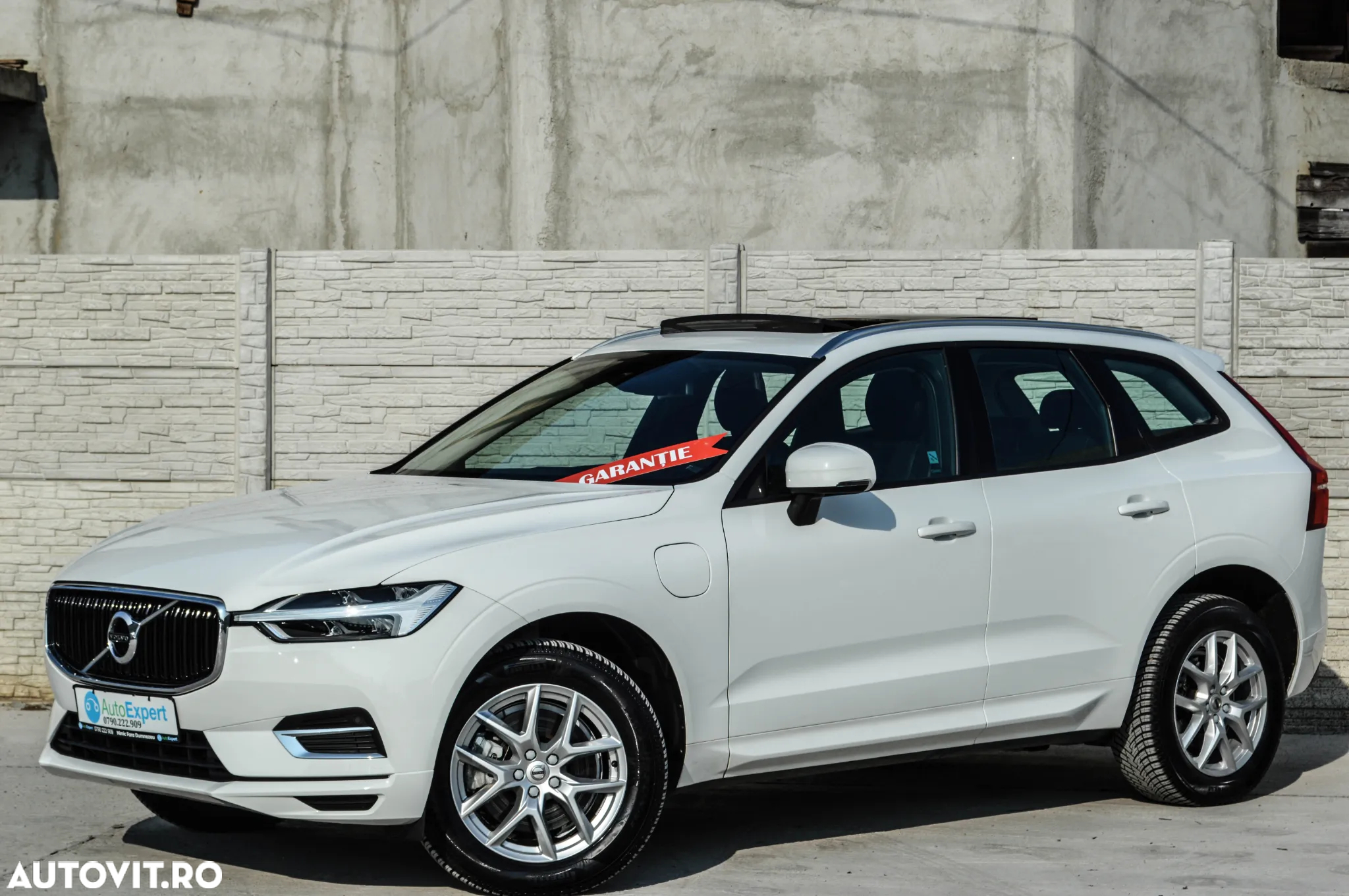 Volvo XC 60 T8 Twin Engine AWD Momentum - 19
