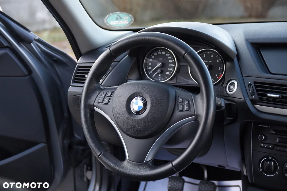 BMW X1 sDrive18i Sport Line - 4