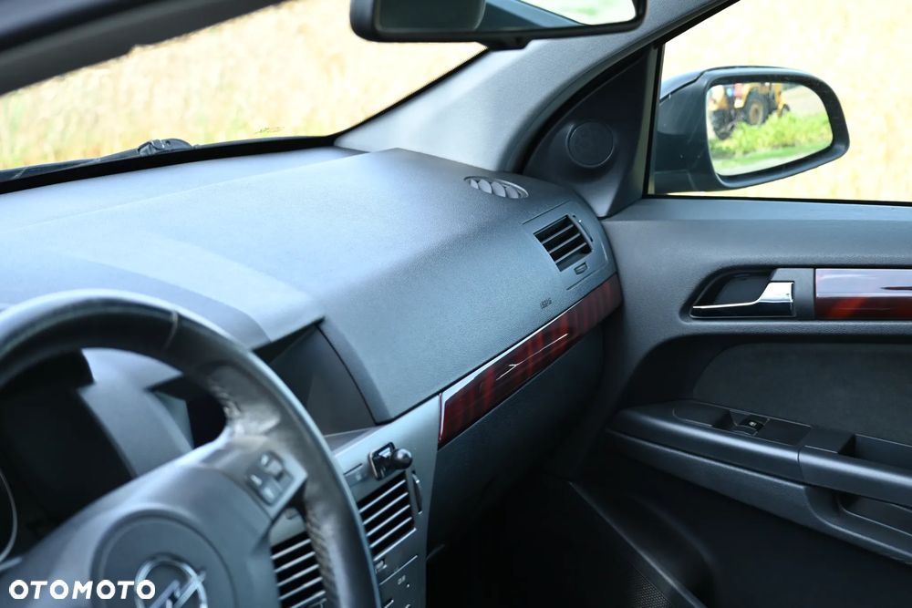 Opel Astra 1.8 - 10