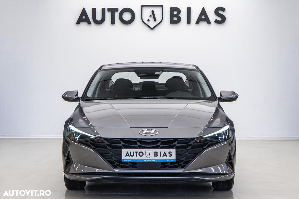 Hyundai Elantra 1.6 l 123 CP CVT Exclusive - 23