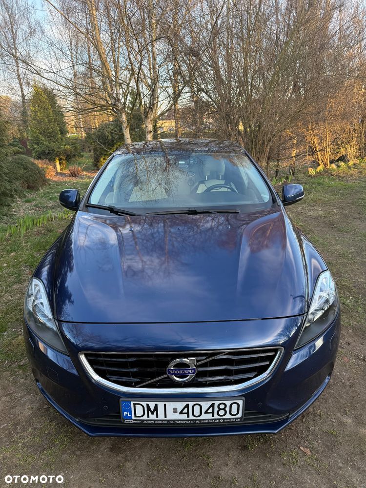 Volvo V40 D4 Ocean Race - 1