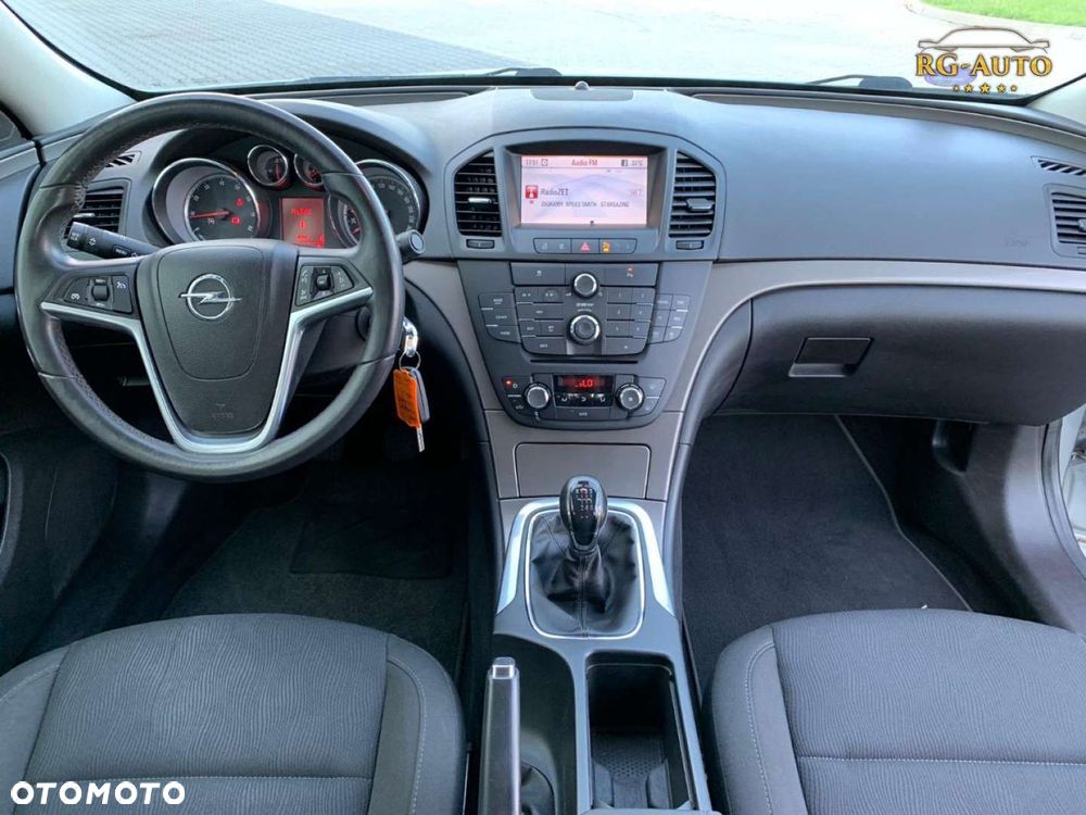 Opel Insignia - 32