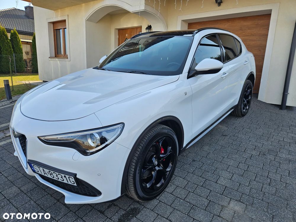 Alfa Romeo Stelvio 2.0 Turbo 16V AT8-Q4 Ti - 3