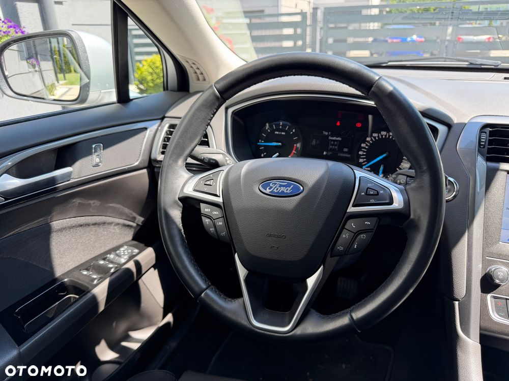 Ford Mondeo - 10