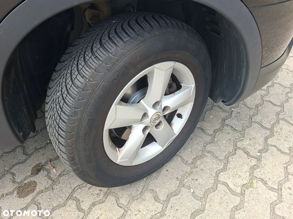 Nissan Qashqai - 10