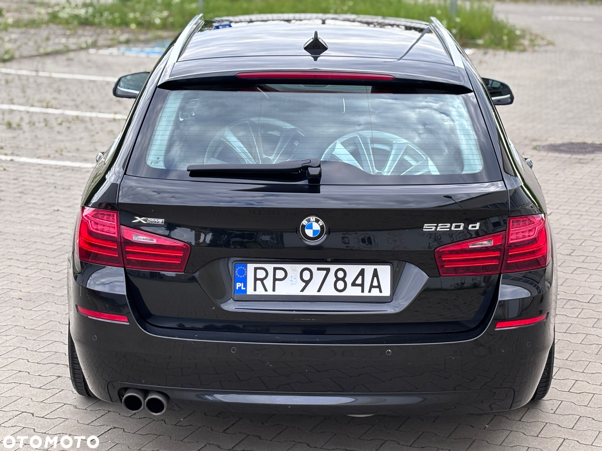 BMW Seria 5 520d xDrive - 16